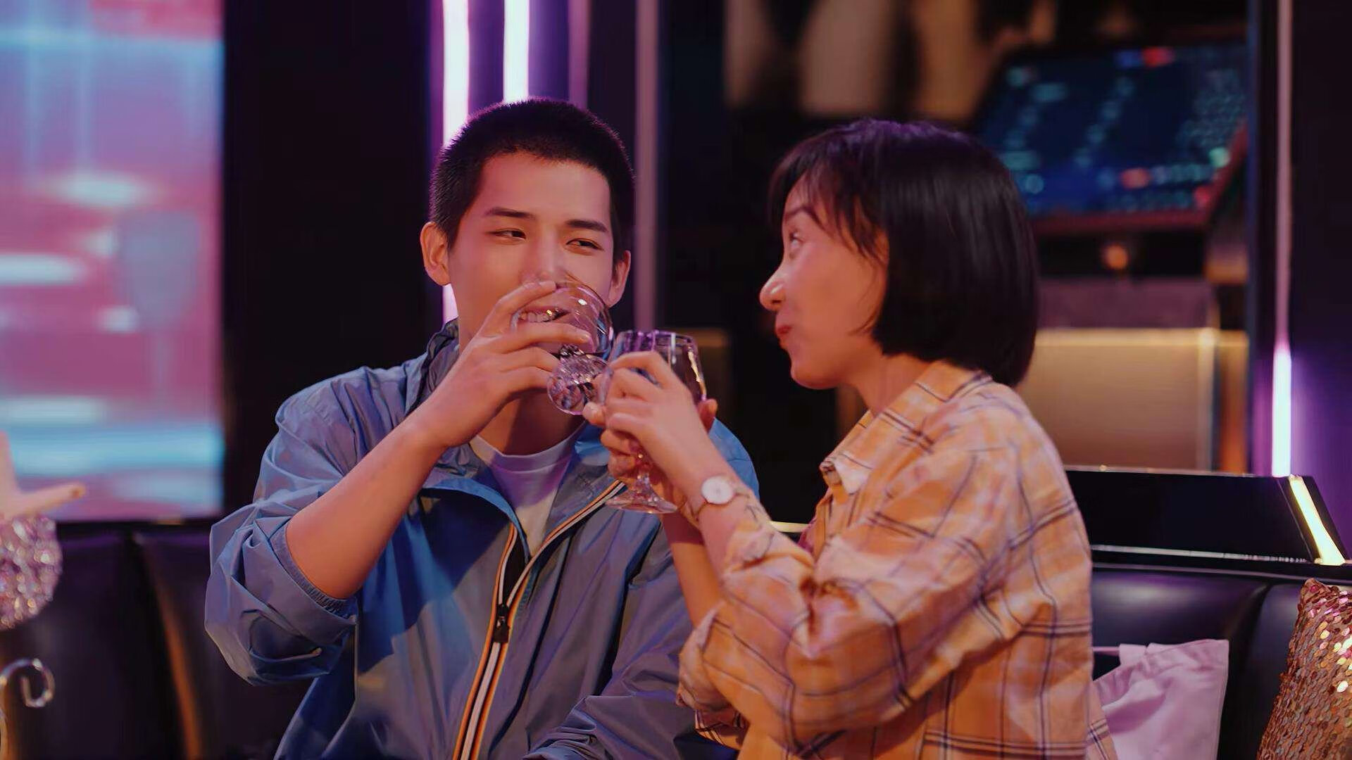 kaiyun开云·官方网站-塞内加尔队在巴黎奥运会比赛中展现出强大的远射能力，塞内加尔足球运动员