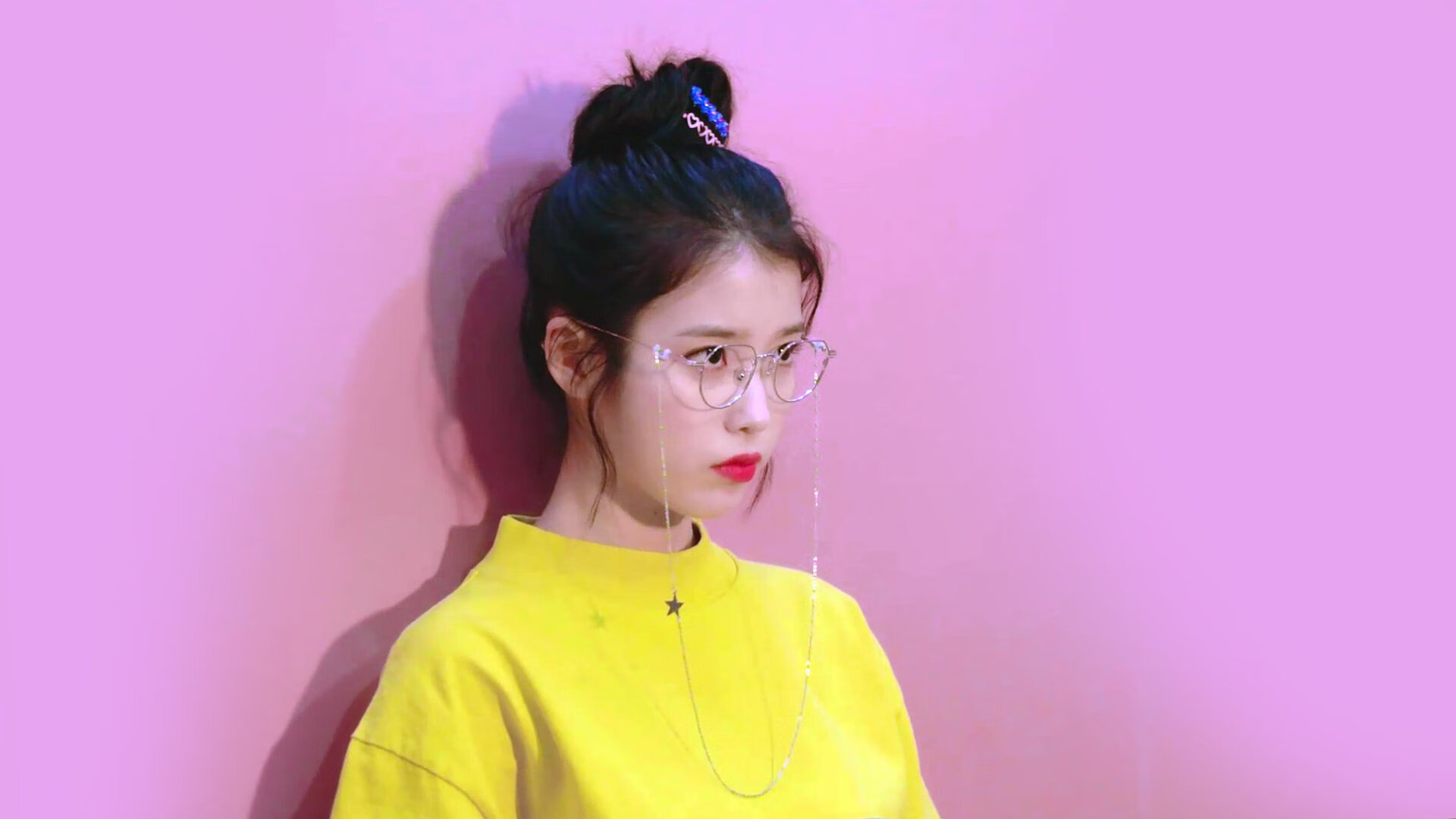 开云网页版登录入口-女足国家队新教练上任，首次亮相发布会引关注，现任国家女足教练